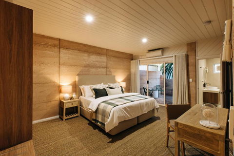 Baird Bay Seaside Villas - Mackay Tourism 3