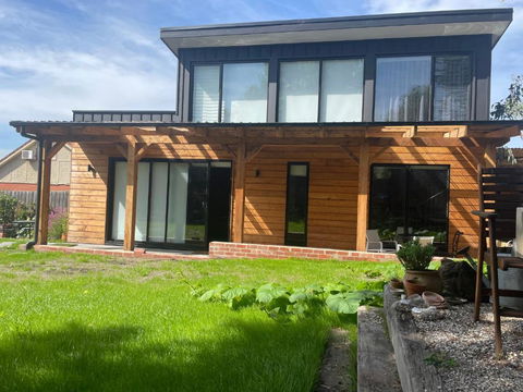 BALMORAL VILLA - Mackay Tourism 1