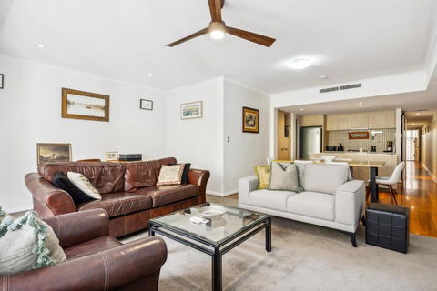 BANN2/5 - Bannister Heritage Hideaway - Mackay Tourism 0
