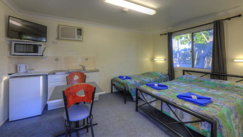Barcaldine Caravan Park - Mackay Tourism 4