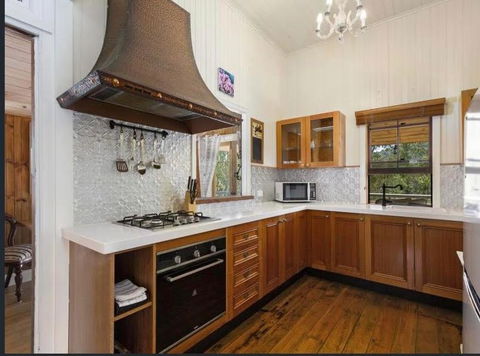 Barney Creek Vineyard Cottages - Mackay Tourism 1