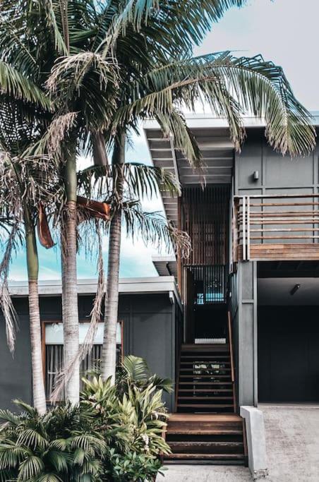 BAY PROPERTIES . The Big Chill - Mackay Tourism 2