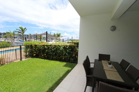 Beachside Apartment 5 - Mackay Tourism 13