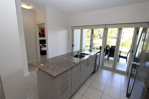 Beachside Apartment 5 - Mackay Tourism 3