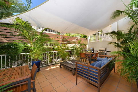 Port Douglas Apartments - Adults Only Oasis - Mackay Tourism 4