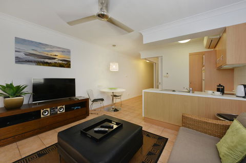 Port Douglas Apartments - Adults Only Oasis - Mackay Tourism 23
