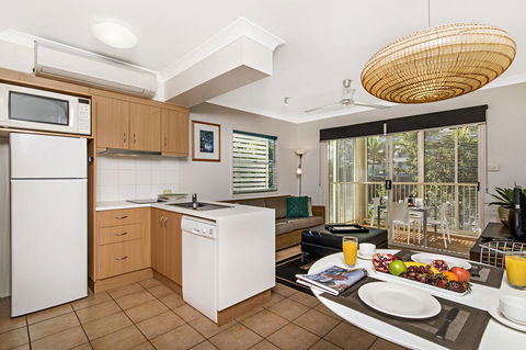 Port Douglas Apartments - Adults Only Oasis - Mackay Tourism 15