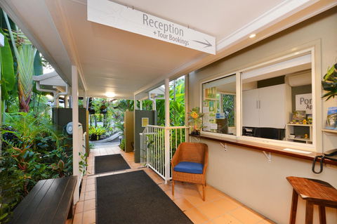 Port Douglas Apartments - Adults Only Oasis - Mackay Tourism 16