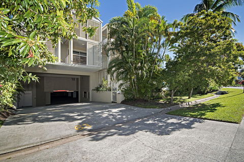 Port Douglas Apartments - Adults Only Oasis - Mackay Tourism 43