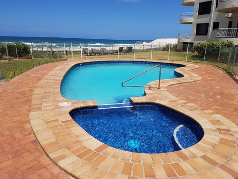 Mykonos Apartments - Mackay Tourism 22