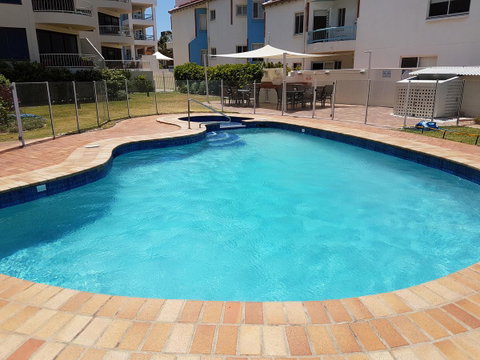 Mykonos Apartments - Mackay Tourism 26