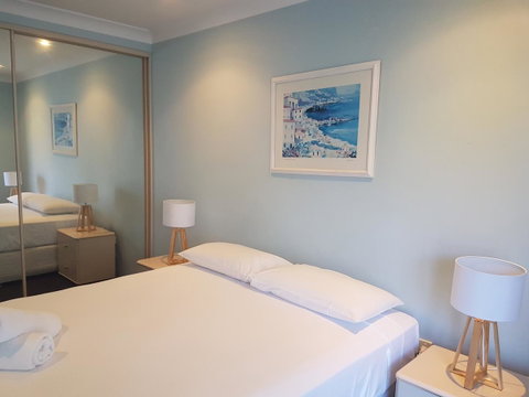 Mykonos Apartments - Mackay Tourism 21