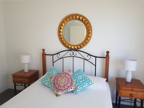 Mykonos Apartments - Mackay Tourism 17