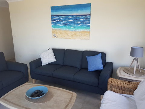 Mykonos Apartments - Mackay Tourism 18