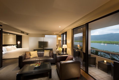 Hilton Cairns - Mackay Tourism 23