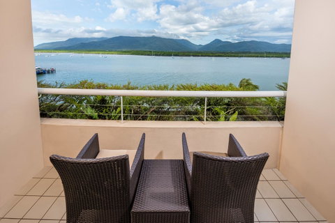 Hilton Cairns - Mackay Tourism 29