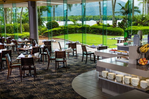 Hilton Cairns - Mackay Tourism 25