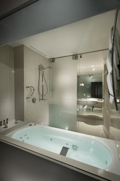 Hilton Cairns - Mackay Tourism 4