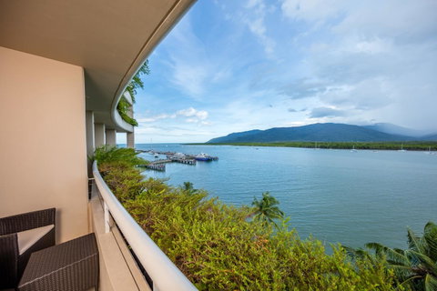 Hilton Cairns - Mackay Tourism 5