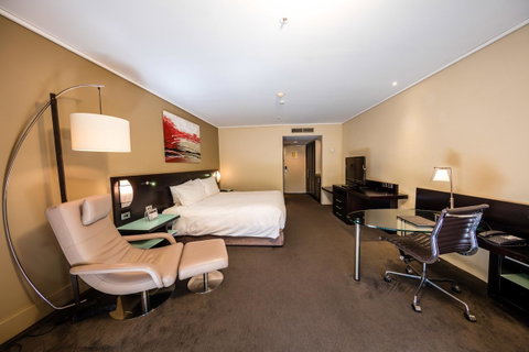 Hilton Cairns - Mackay Tourism 31