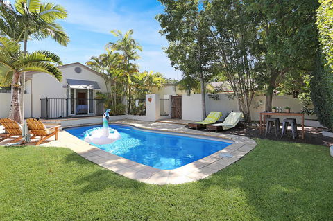 The Shack Noosa - Mackay Tourism 0