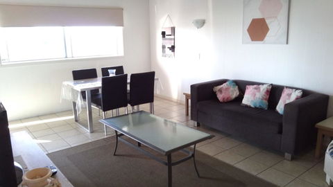 Maroochy Sands Holiday Apartments - Mackay Tourism 12