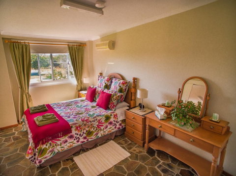 Hay Point Country BnB - Mackay Tourism 3
