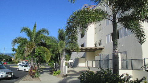 Edge Apartments Cairns - Mackay Tourism 24
