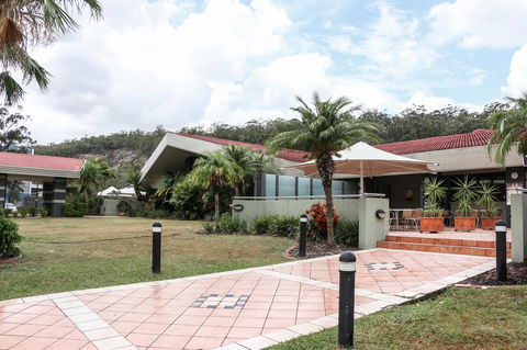 Salisbury Hotel Motel - Mackay Tourism 0