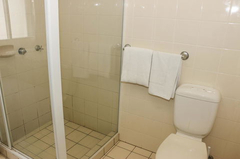 Salisbury Hotel Motel - Mackay Tourism 20