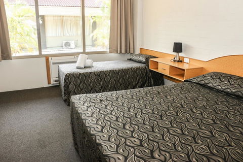 Salisbury Hotel Motel - Mackay Tourism 17