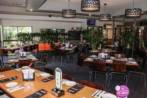 Salisbury Hotel Motel - Mackay Tourism 4