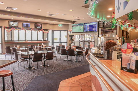 Salisbury Hotel Motel - Mackay Tourism 26