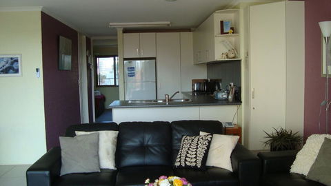 Burleigh Palms Holiday Apartments - Mackay Tourism 39