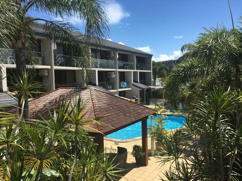 Burleigh Palms Holiday Apartments - Mackay Tourism 0