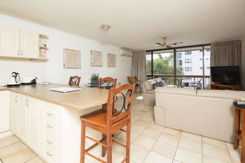Burleigh Palms Holiday Apartments - Mackay Tourism 31