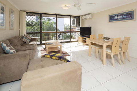 Burleigh Palms Holiday Apartments - Mackay Tourism 15