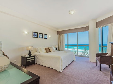 Oceana On Broadbeach - Mackay Tourism 4