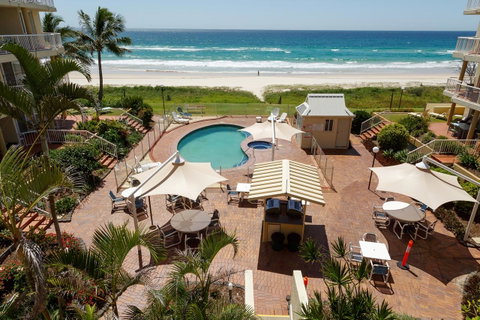 Crystal Beachfront Apartments - Mackay Tourism 36