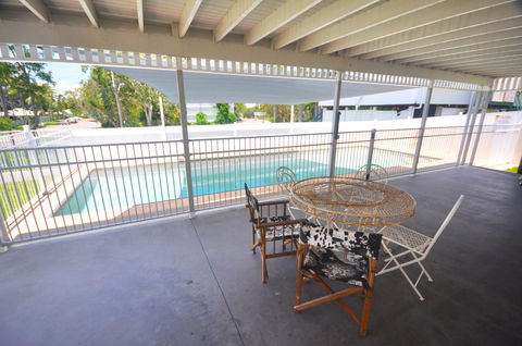 Island Adventure Holiday House - Mackay Tourism 9