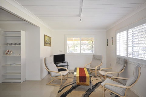 Ocean Wave - Mackay Tourism 10