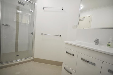 Ocean Wave - Mackay Tourism 14