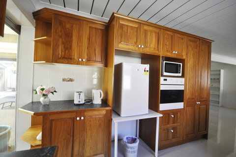 Ocean Wave - Mackay Tourism 4