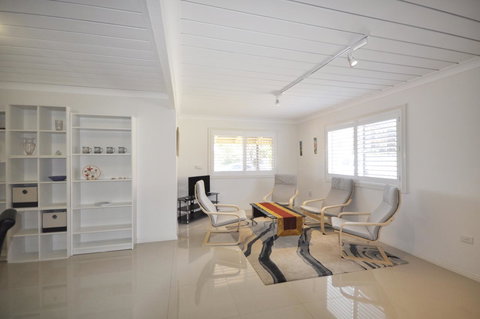 Ocean Wave - Mackay Tourism 9