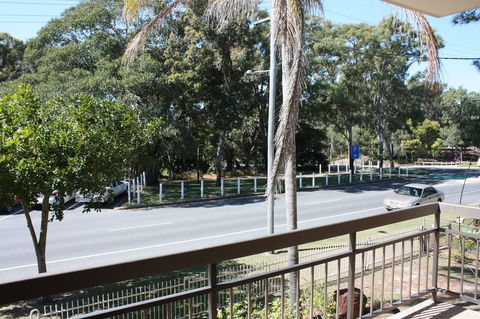 Close To Surf Beach, Surf Club, Hotel And Shops - Boyd St, Woorim - Mackay Tourism 5