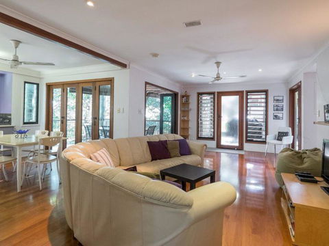Billa Blue By Discover Stradbroke - Mackay Tourism 4
