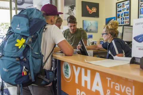 Manta Lodge YHA & Scuba Centre - Mackay Tourism 3