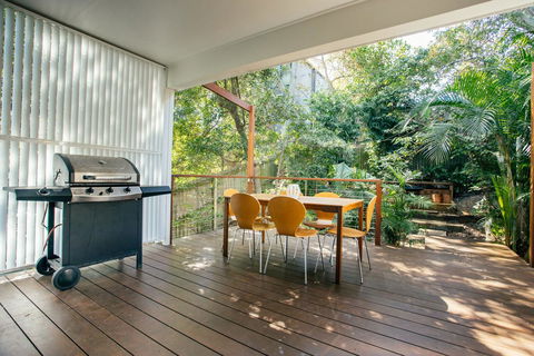Point Break Beach House - Mackay Tourism 8
