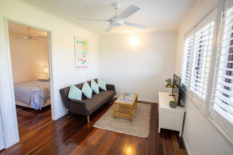 Point Break Beach House - Mackay Tourism 10