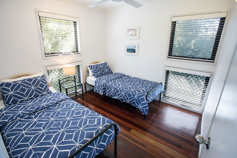 Point Break Beach House - Mackay Tourism 15